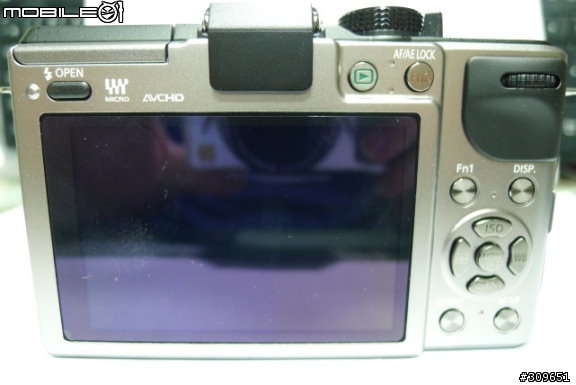 熱騰騰的Panasonic GX1開箱熱！！