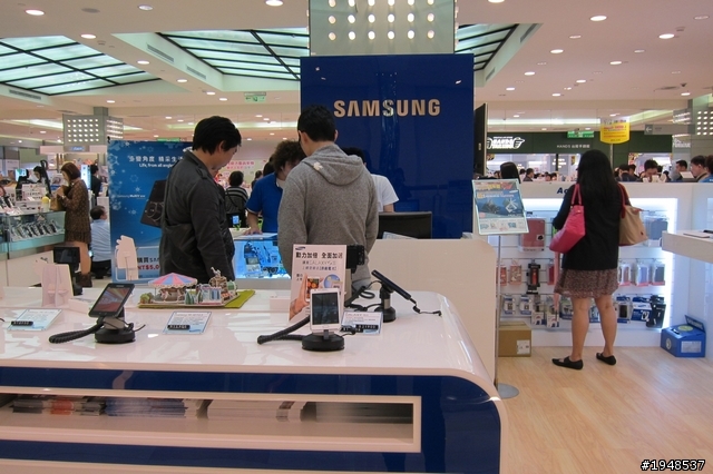 2011/11/11預購到手！Galaxy Note現拿現拆現場開箱！