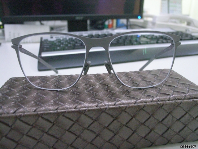 同事說眼鏡板有點乾..分享我的 MYKITA ROXANNE