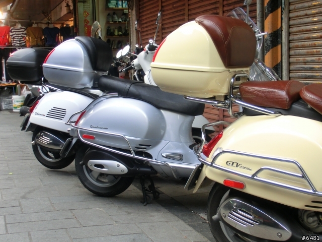 VESPA  GT和GTS淡金出遊