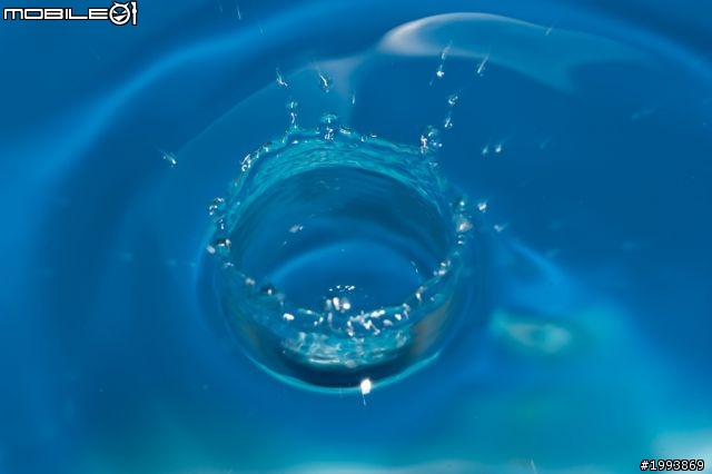 微距 拍水滴遇到了困難....