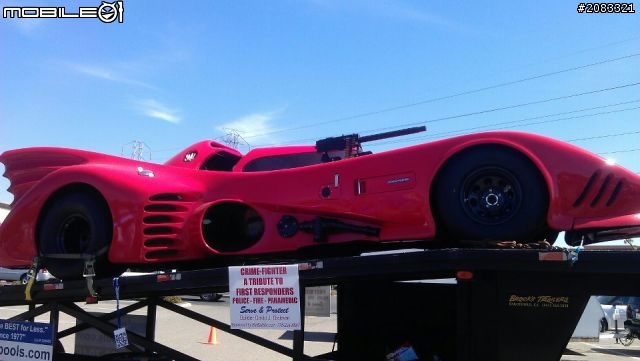 在路上碰到蝙蝠俠了!!! (有圖有真相)