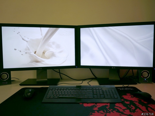 【開箱文】DELL U2711 27吋X2螢幕雙刀流~ 正式服役!!