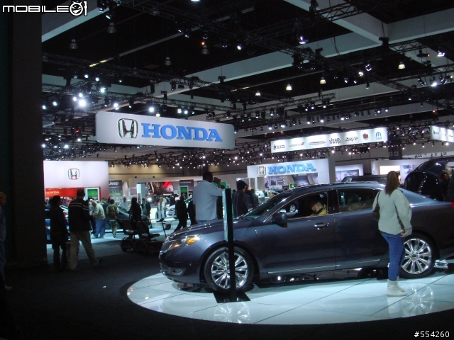 [分享] 洛杉磯車展之不專業分享~圖多 (LA Auto Show Nov 18, 2011~ Nov 27, 201)