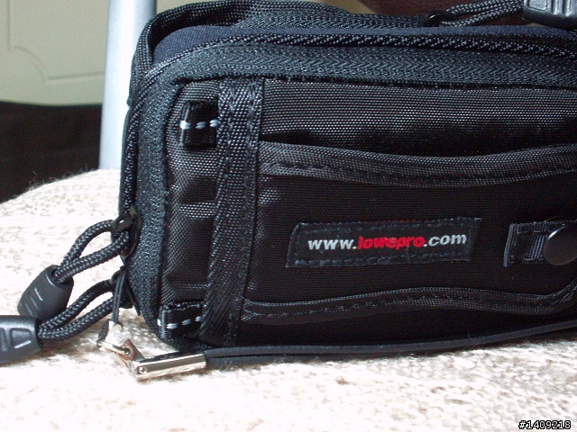 [分享]適合KLASSE的相機包,LOWEPRO  Rezo 50
