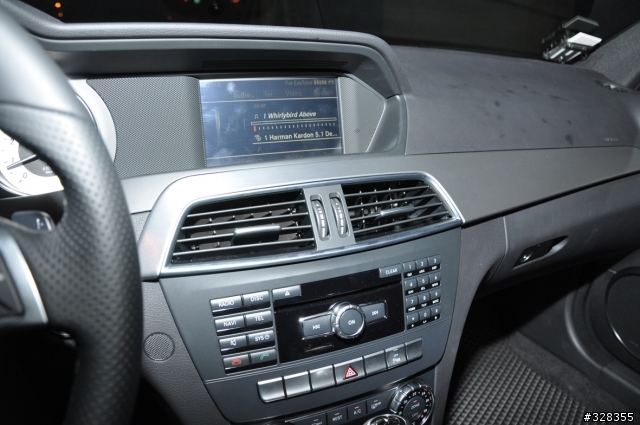 Mercedes Benz C200 2012年式 白色 不專業開箱文
