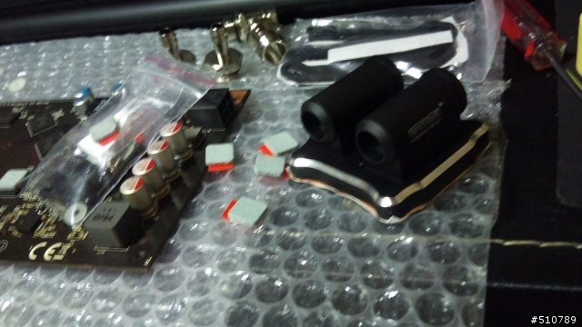 (分享兼開箱..更新完成篇)打造自己的水冷電腦之過程..圖多文長.