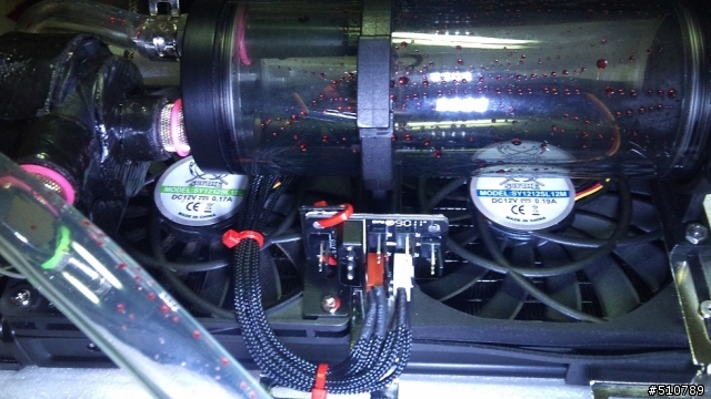(分享兼開箱..更新完成篇)打造自己的水冷電腦之過程..圖多文長.