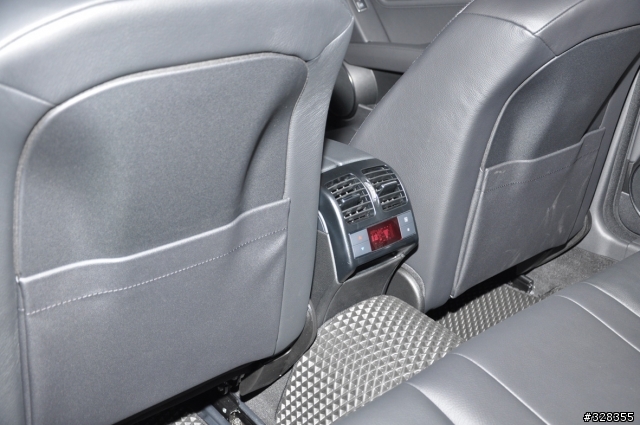 Mercedes Benz C200 2012年式 白色 不專業開箱文