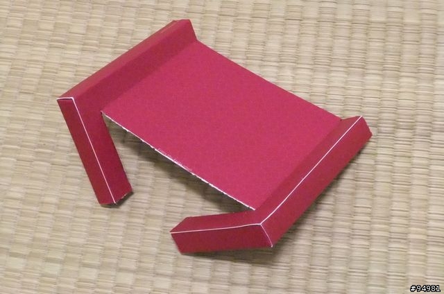Novo7支架DIY 使用材料：原廠包裝盒