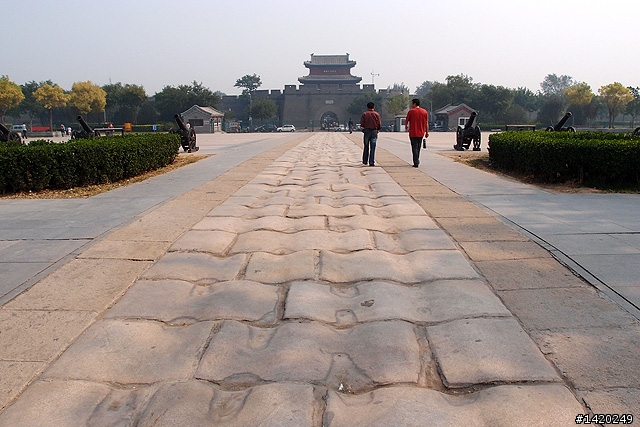 盧溝橋上數獅子