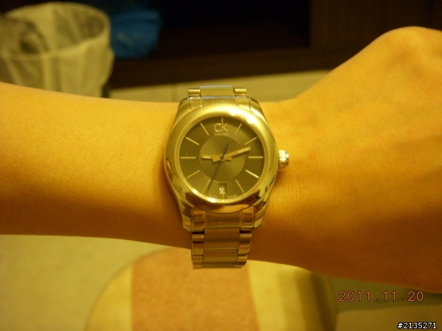 結婚周年紀念CASIO-EDIFICE-ECW-M300電波雙顯錶   以及  CK K0K23120 都會仕女鋼帶腕錶 開箱摟!!
