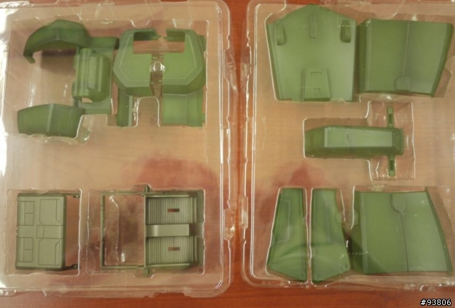 [簡易開箱] 1/60 RC RADIO TECH ZAKU II 入手 (遙控薩克)