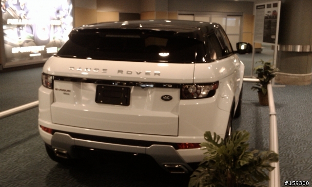 驚見 Range Rover Evoque in Vancouver Airport