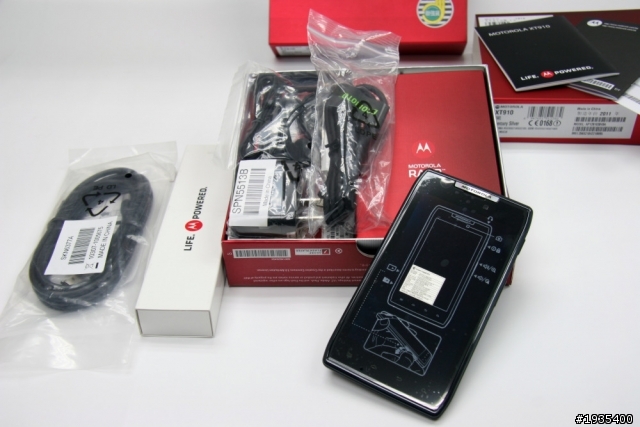 Razr XT910 銷魂薄 刀鋒最速開箱文