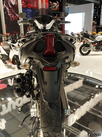 Aprilia SRV850 米蘭展實車圖