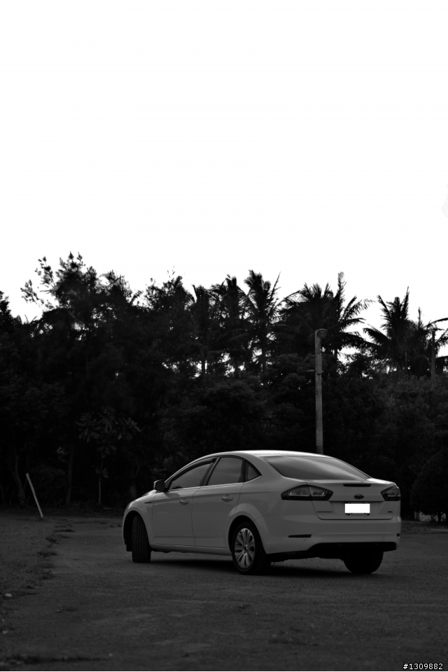 ~硬是要開箱的MONDEO TDCI 白豪莽~