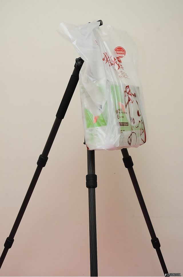 當別人都在開思銳的腳架時，小弟來開另一個台灣至大陸設廠的牌子 TRISTAR-TRI-283C