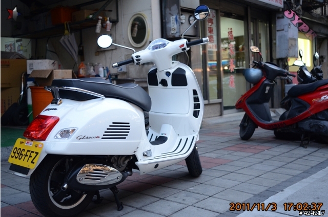 [開箱] 義大利浪漫風情 Piaggio Vespa GTS 300 ie