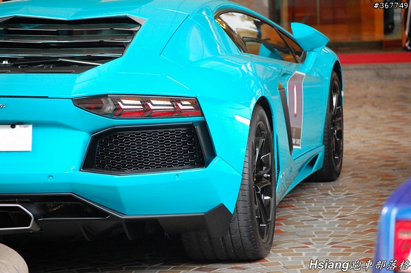 絕美驚豔，Lamborghini Aventador LP700-4