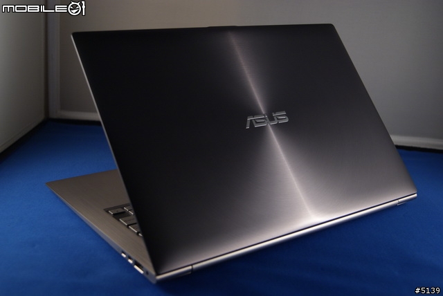 【開箱】ASUS Zenbook 13.3吋 & 11.6吋 金屬禪書