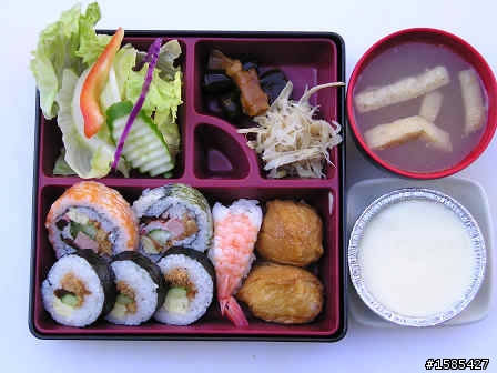 [美食]大武路平凡就是幸福_壽司店