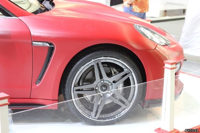 2011 杜拜國際車展