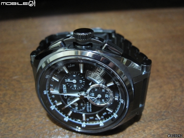 [ 開箱 ]CITIZEN ATD53-3012 光動能電波錶(曬黑版)