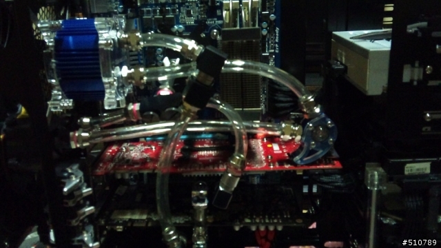 (分享兼開箱..更新完成篇)打造自己的水冷電腦之過程..圖多文長.