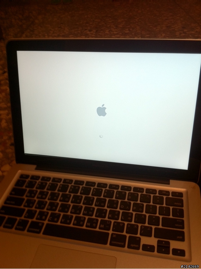 新改版的 MBP "13"  到手囉