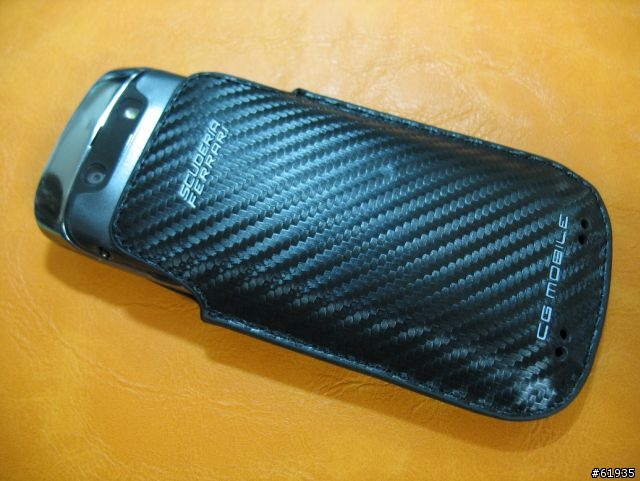 Torch 9860: 終於讓我找到心目中的皮套了