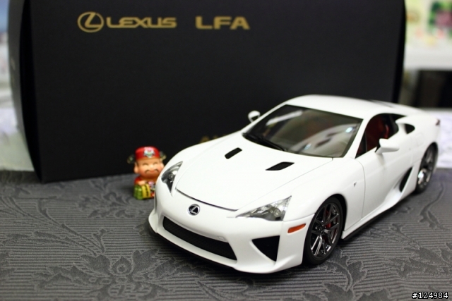 11月份交車好禮, LFA AUTOart 模型車