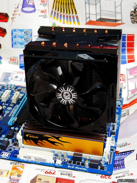 分享巴扣牌推土機、中文Win8系統蹦出新滋味(新增空冷hyper 612 pwm基本、大超5G溫度)
