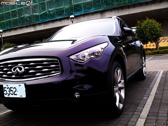 [分享]小開箱~INFINITI FX35~(20111203小更新)