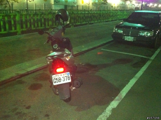 有需要這樣霸佔停車格嗎