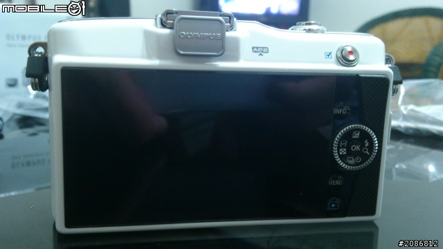 [開箱] OLYMPUS E-PM1 小白簡易開箱