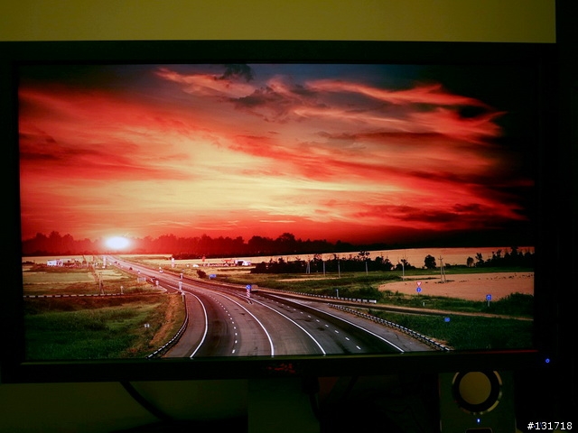 【開箱文】DELL U2711 27吋X2螢幕雙刀流~ 正式服役!!