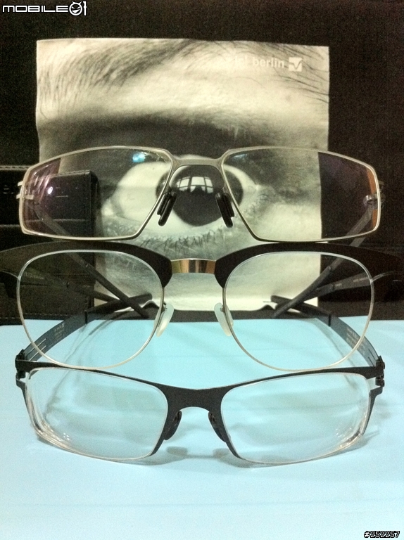[醇圖片分享] 德國薄鋼的2兄弟們見面了 (ic! berlin + Mykita) ^_^