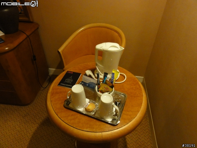 [遊記] 法比荷之旅（Day 1 ）凱旋門、巴黎鐵塔、羅浮宮、賽納河（圖多，慎入）
