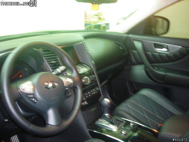 [分享]小開箱~INFINITI FX35~(20111203小更新)