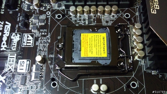 (純開箱) 升級囉! 華擎 Z68 Extreme3 Gen3 與 I7 2600K(水冷機完成囉!)