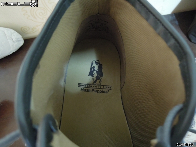 【開箱】Hush Puppies1958仿舊短靴
