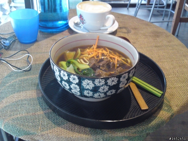 [食記]新北市板橋區-彩虹咖啡