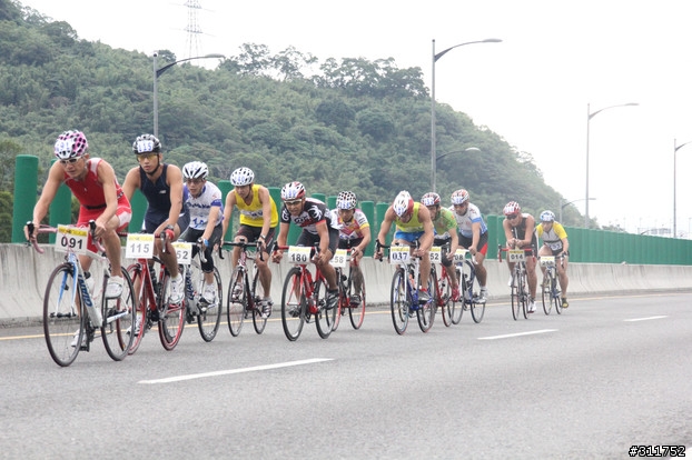 2011.11.13 全國五股快速道路二鐵 賽事照片 (共 4121 張)