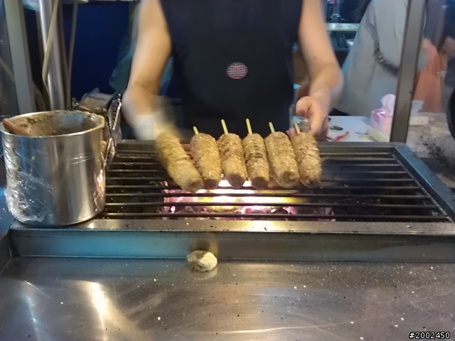 宜蘭東門夜市的烤玉米