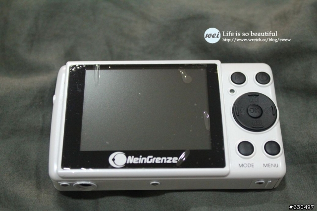 【新玩具-NeinGrenze 5000T 擁有移軸鏡頭的LOMO數位迷你相機】
