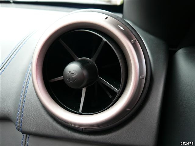2011年底車展前哨站 - 微風廣場法拉利行動博物館