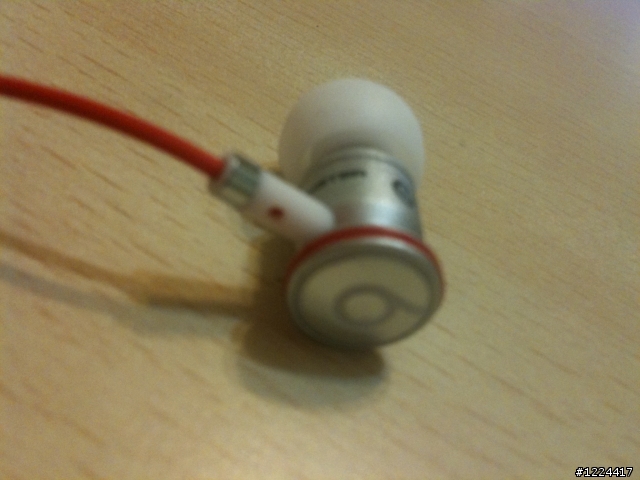 為了那抹陶瓷白......HTC Sensation XE(白)