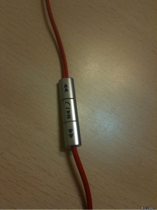 為了那抹陶瓷白......HTC Sensation XE(白)