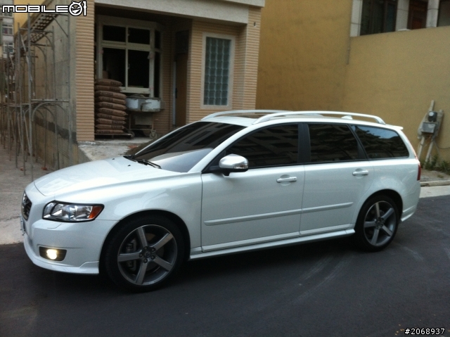 新竹Volvo V50 D5 R-Design白色終於開箱了